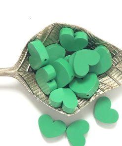 Perle fantaisie coeur vert en bois pour bijoux , loisirs créatifs , attache tétine