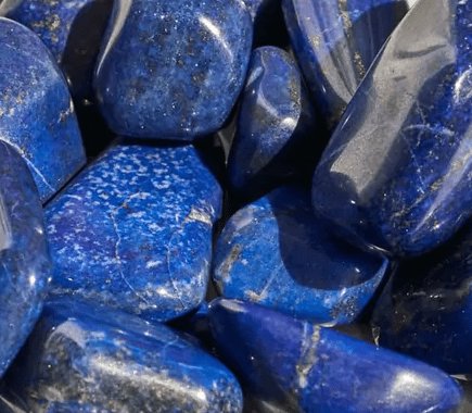 Lapis lazuli pierre : vertus, proprietes, signification chakra