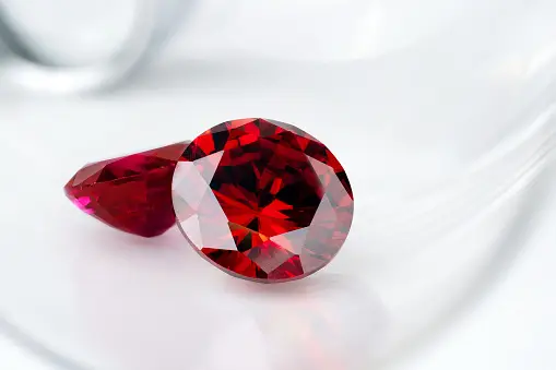 rubis pour création de bijoux