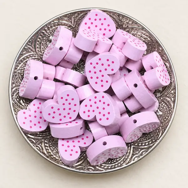 perles fantaisie bois coeurs roses pois